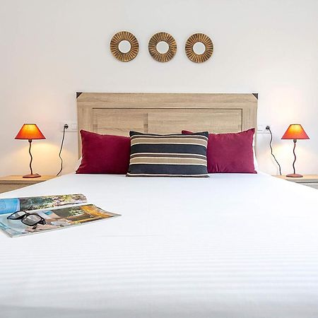 Genteel Home Santa Marta Севилья Экстерьер фото