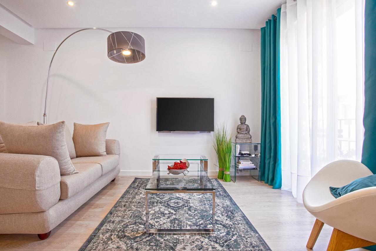 Genteel Home Santa Marta Севилья Экстерьер фото