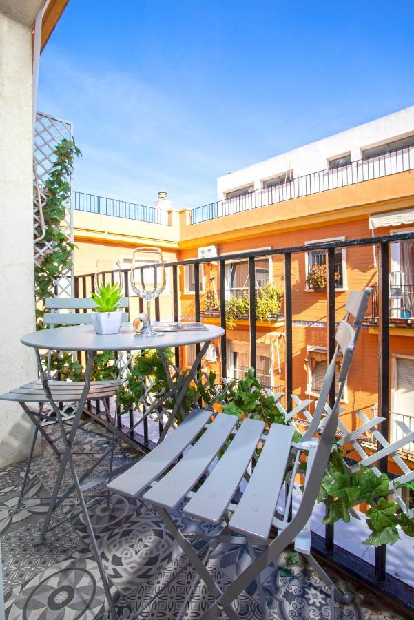 Genteel Home Santa Marta Севилья Экстерьер фото