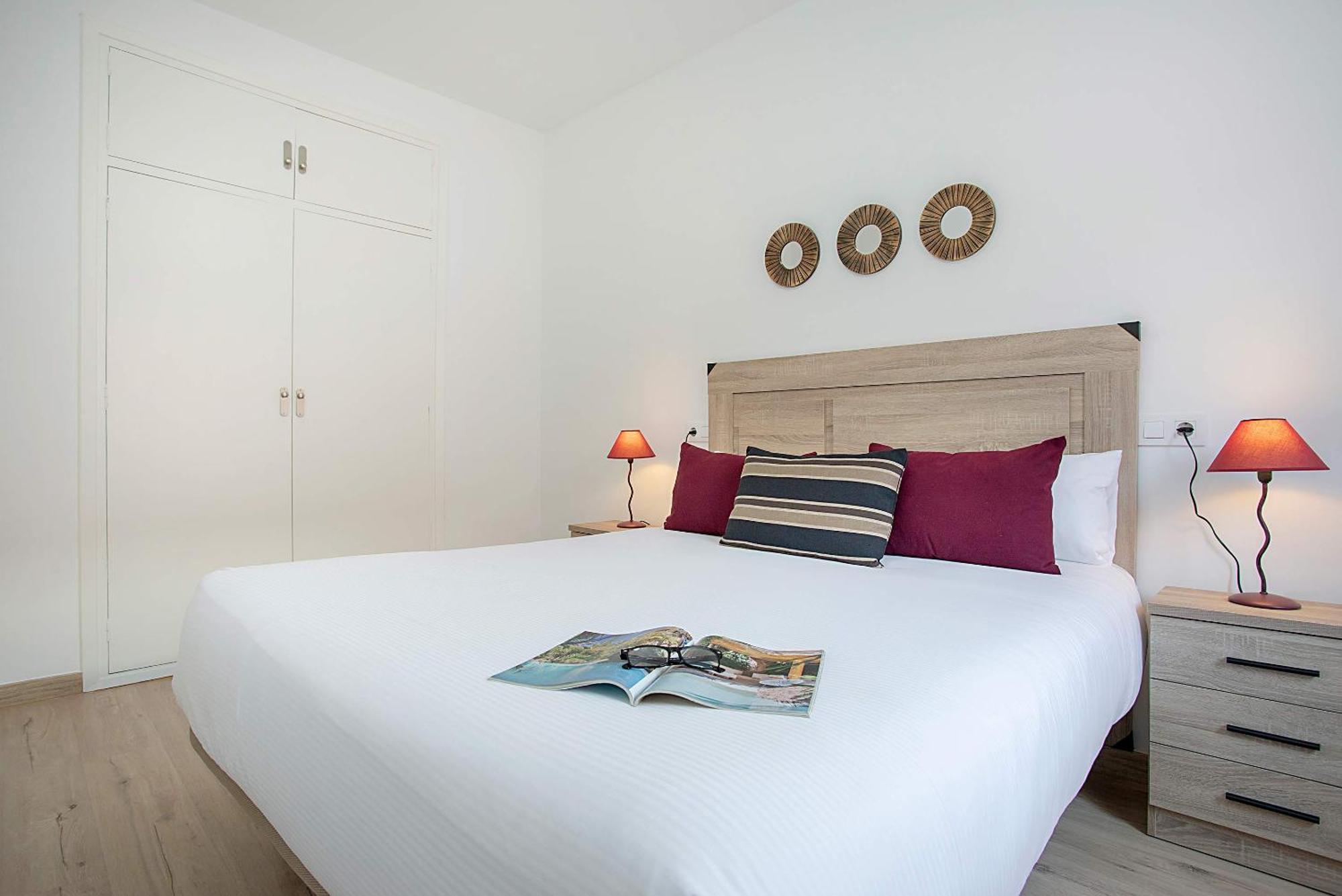 Genteel Home Santa Marta Севилья Экстерьер фото